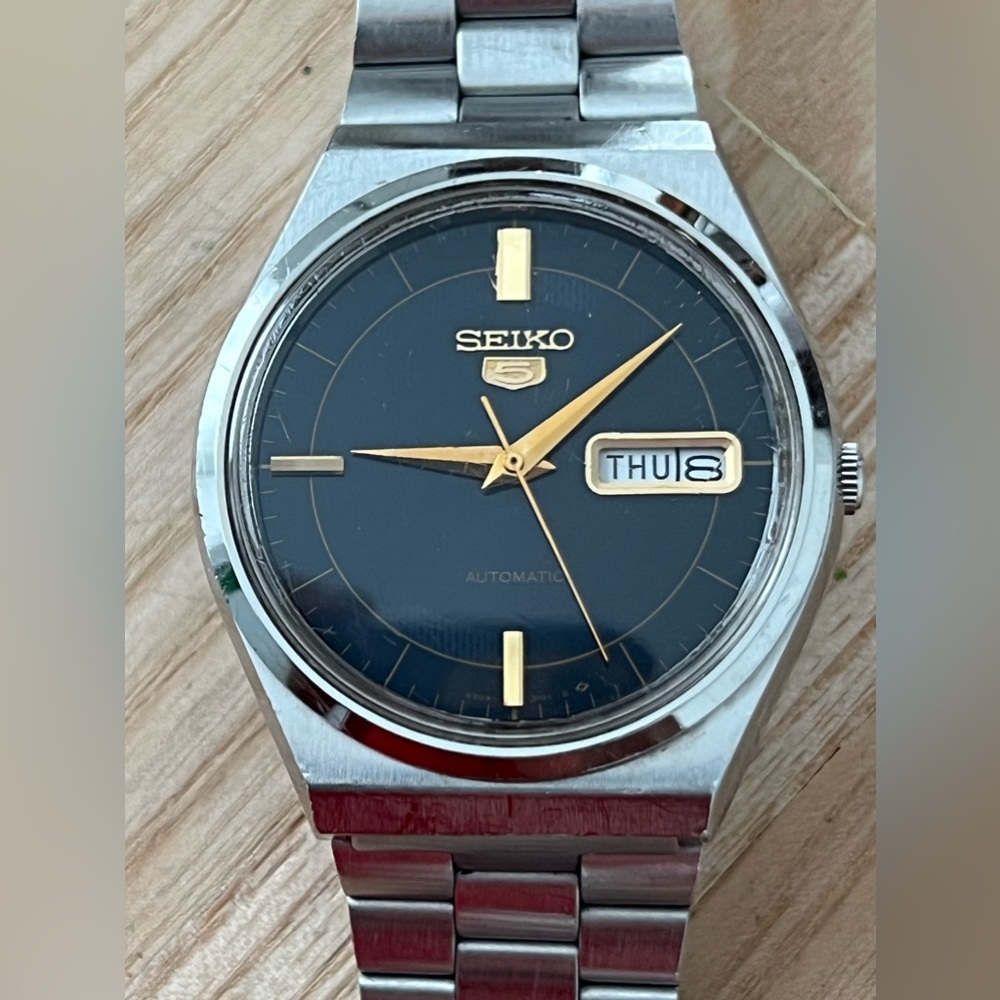 Seiko 5 Automatic Vintage Men’s Watch Black Dial Stainless Bracelet Date Window